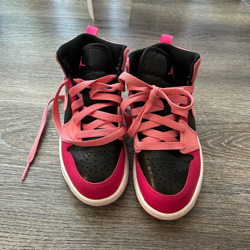 Jordan’s pink and black